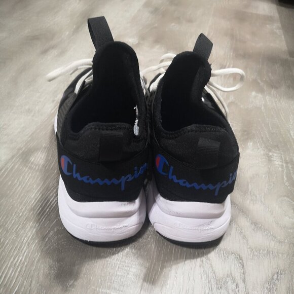 Champion 07 Men's Size 7M Black & White Slip On Sneakers - Picture 5 of 8